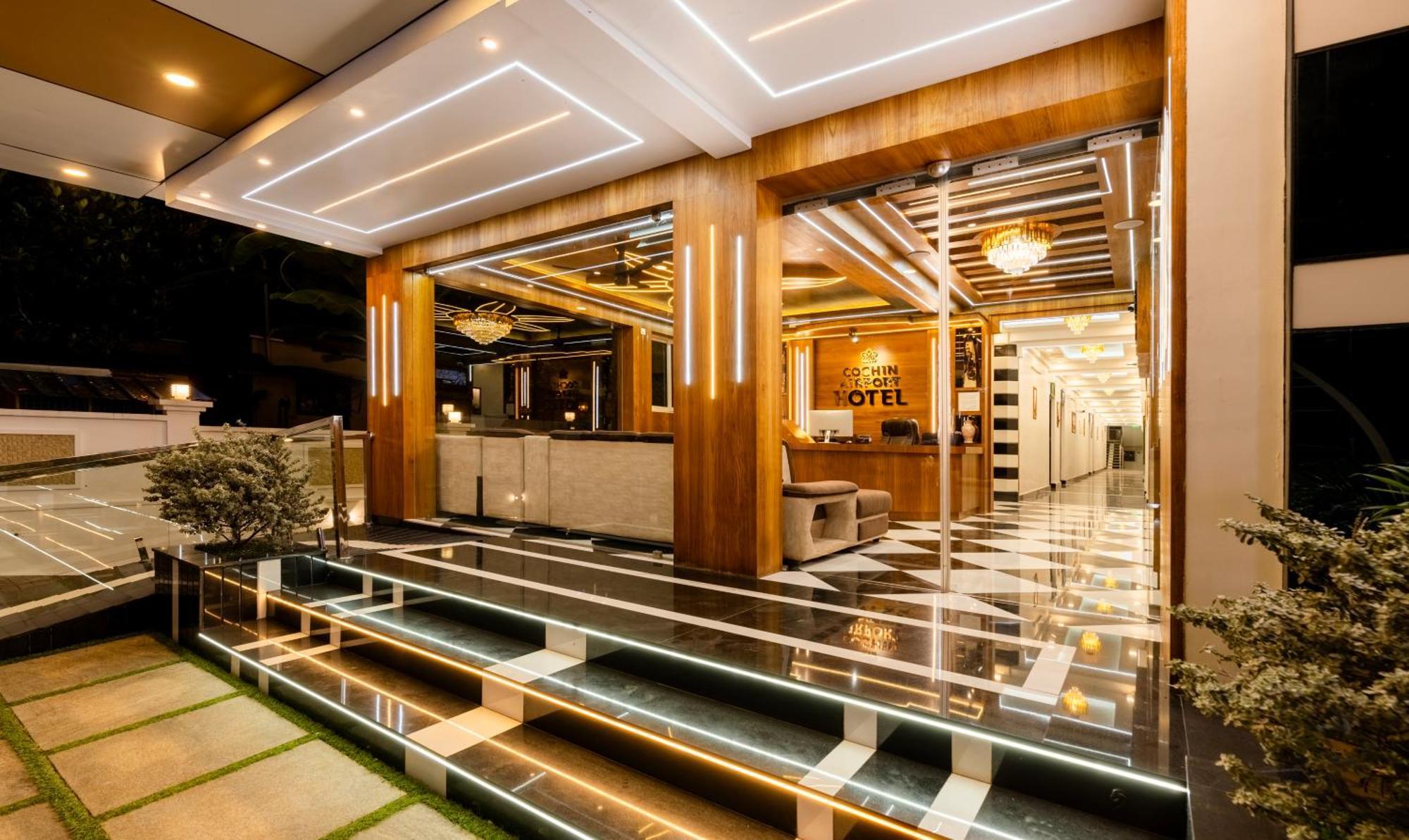 Treebo Premium Cochin Airport, 5 Min From Cochin Airport Hotel Kochi Exterior photo